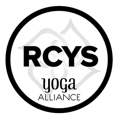 profesora de yoga Certificada